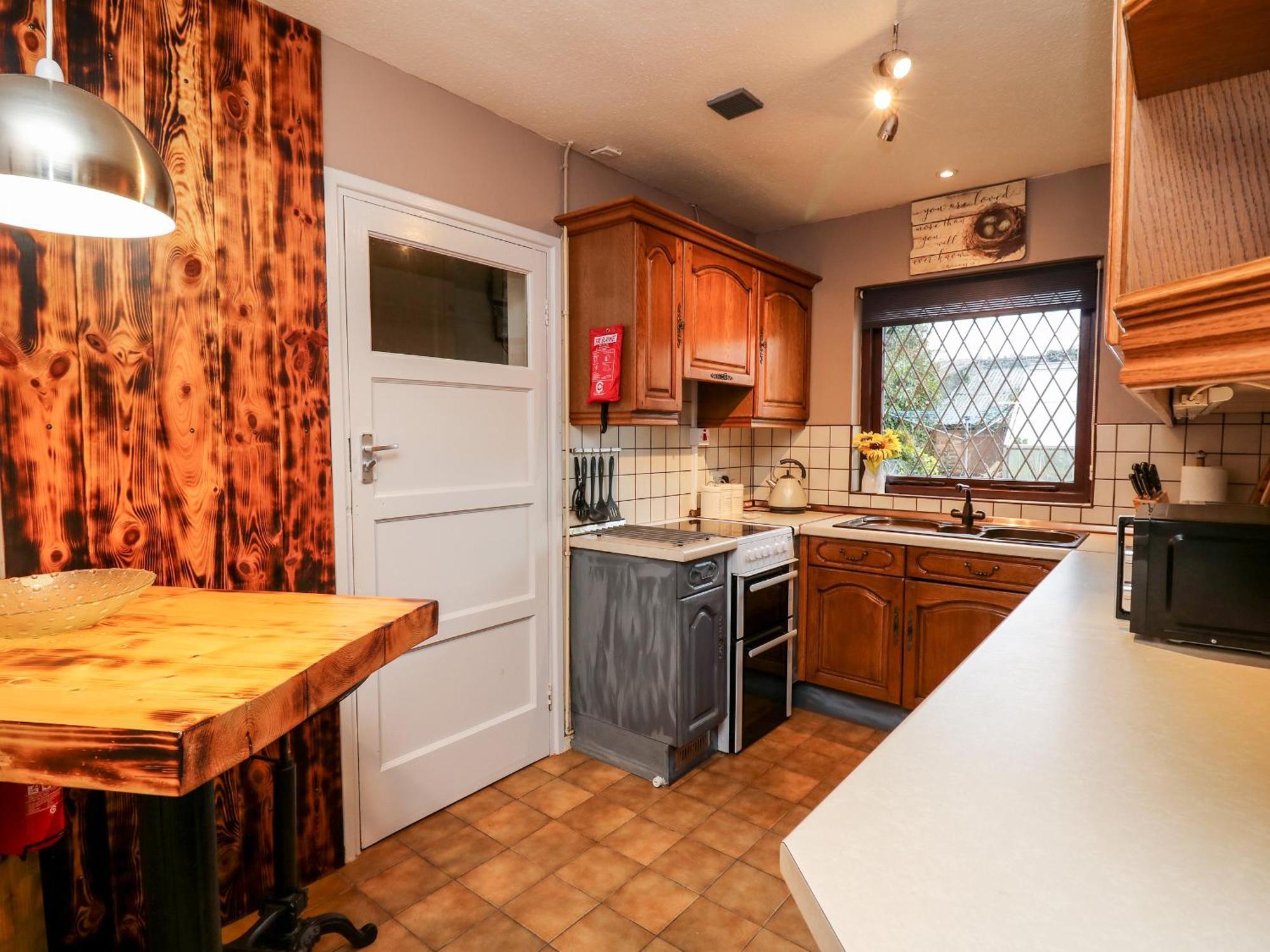 Holiday home Llys-yr-onnen *