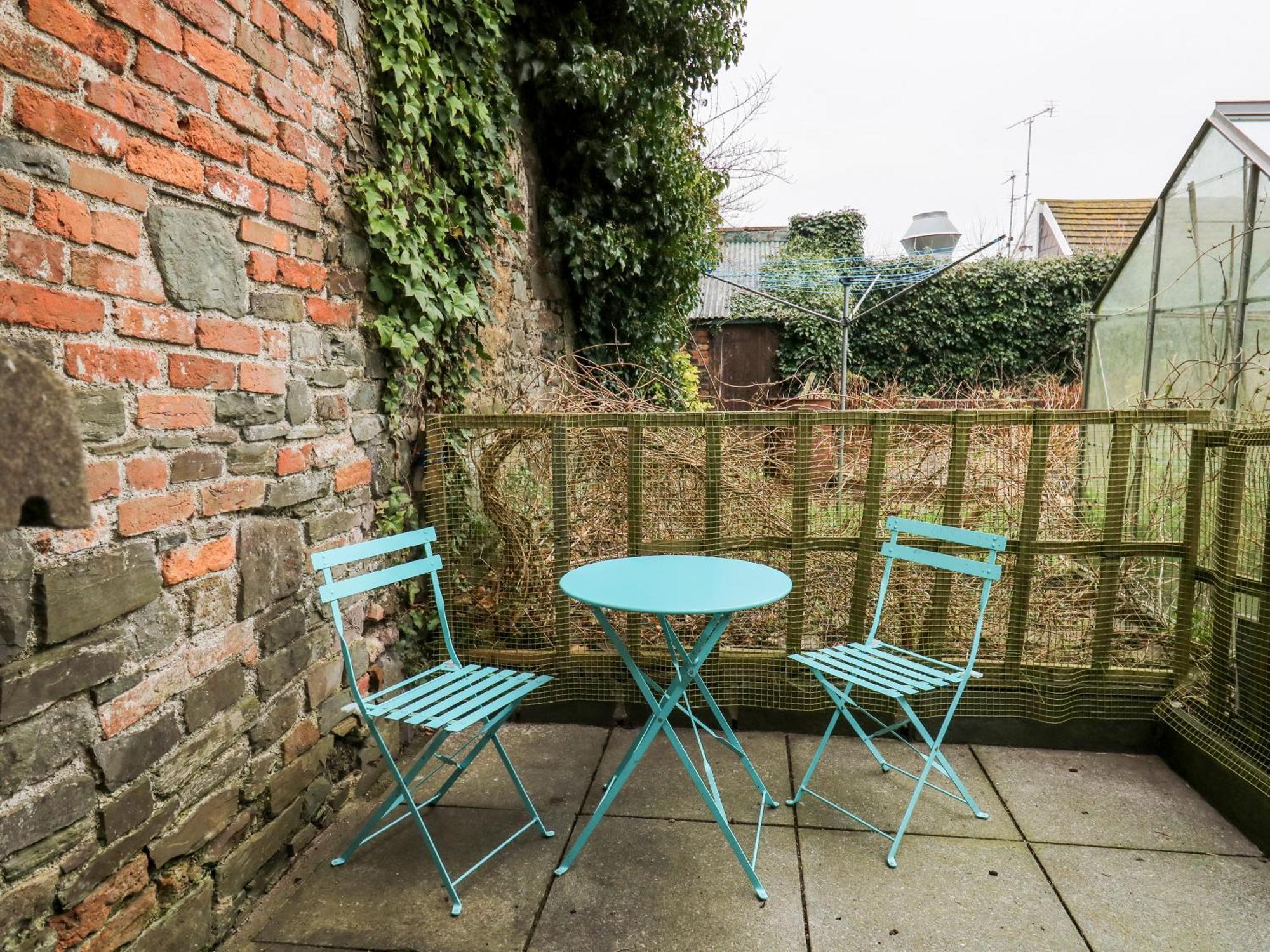 Llys-yr-onnen Holiday home Carmarthen