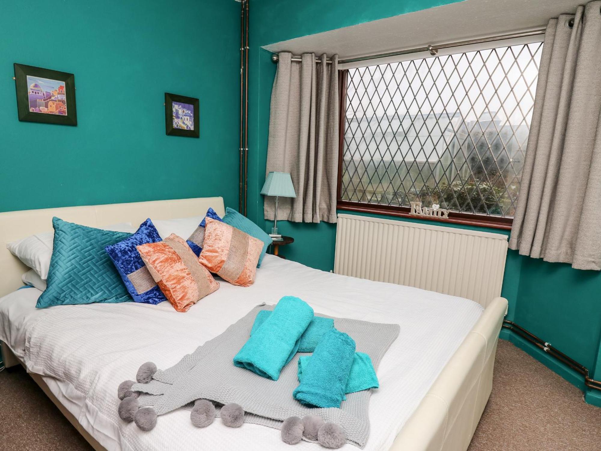 Holiday home Llys-yr-onnen Carmarthen