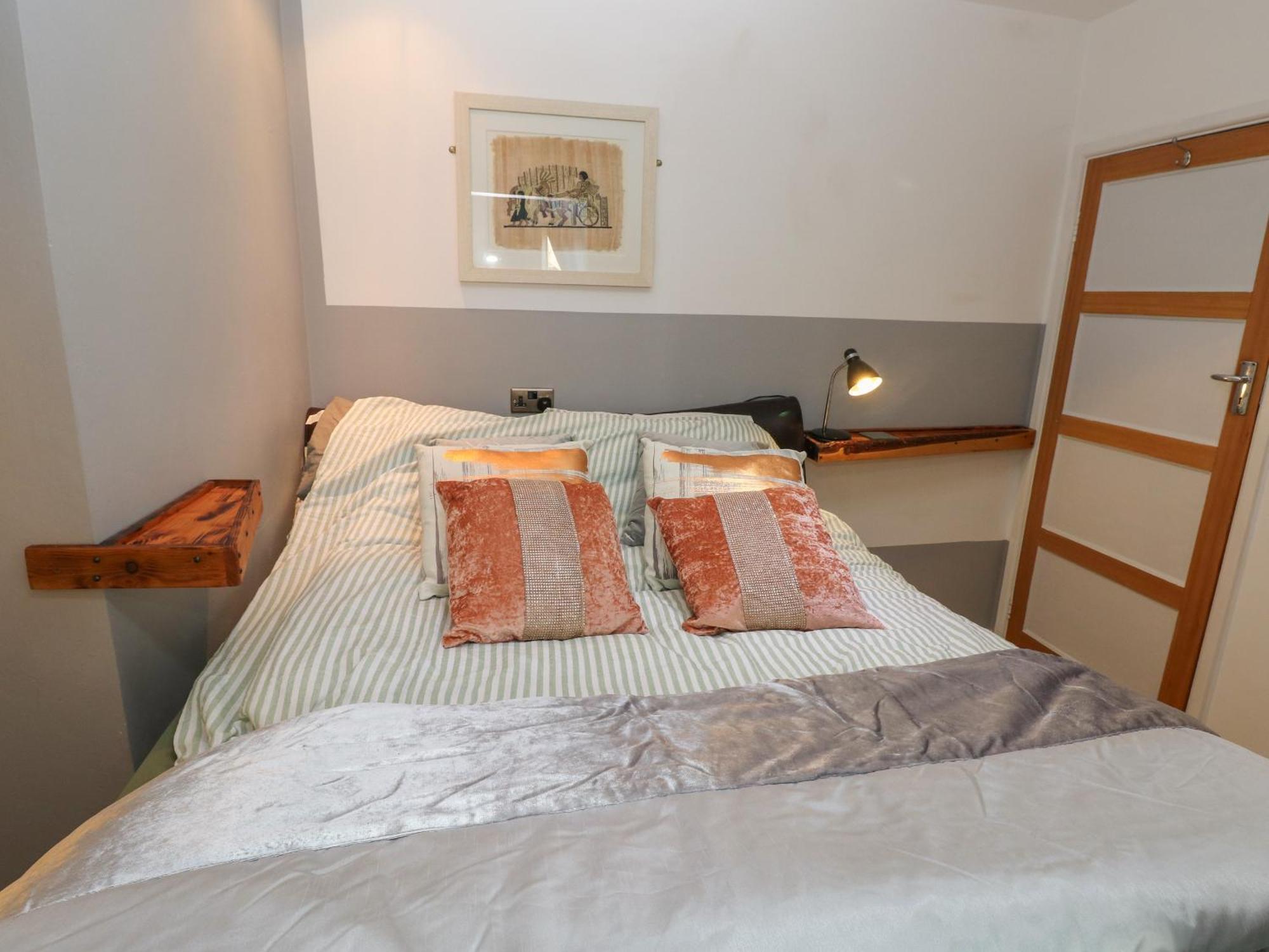 Llys-yr-onnen Holiday home Carmarthen
